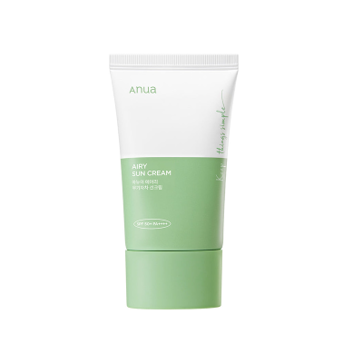 Frasco de creme solar Anua Airy Sun Cream verde e branco