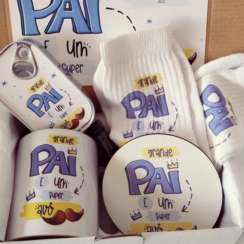 Conjunto de presente com caneca, meias, lata e copo com design 'grande PAI É Um super avô'