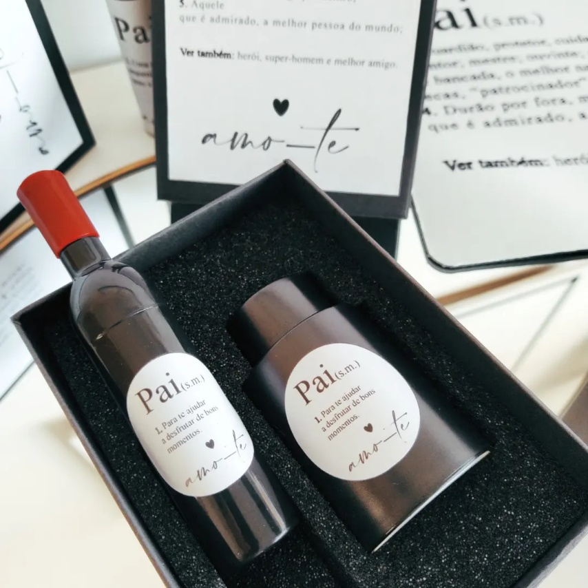 dois produtos com rótulos 