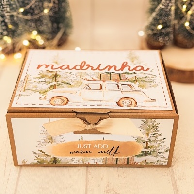 Caixa decorativa com tema natalício e texto madrinha