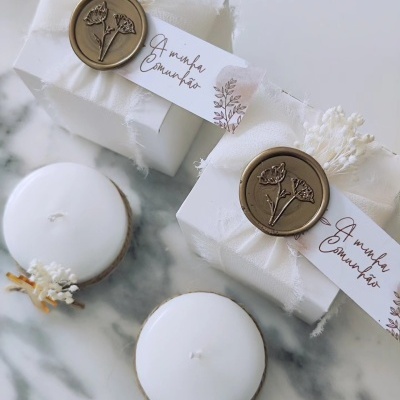 Caixinha&#x20;com&#x20;vela&#x20;&#x1F56F;&#xFE0F;