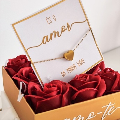 Box&#x20;Gold&#x20;Amor