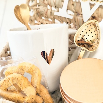 Cesta&#x20;de&#x20;ch&#x00E1;&#x20;M&#x00E3;e&#x20;&#x1F338;