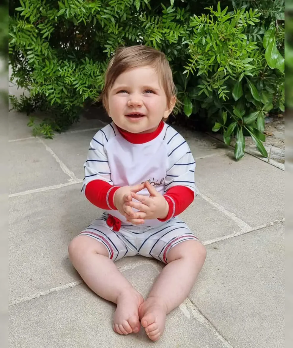 CONJUNTO DE BANHO COM PROTEÇÃO UV - PLOUF