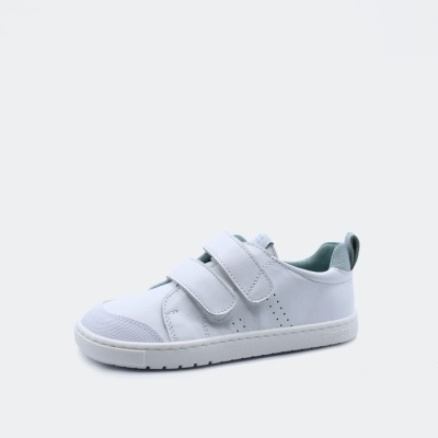 Ténis infantil branco com tiras de velcro