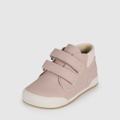 Sapatilha rosa claro para criança com fecho de velcro e sola branca