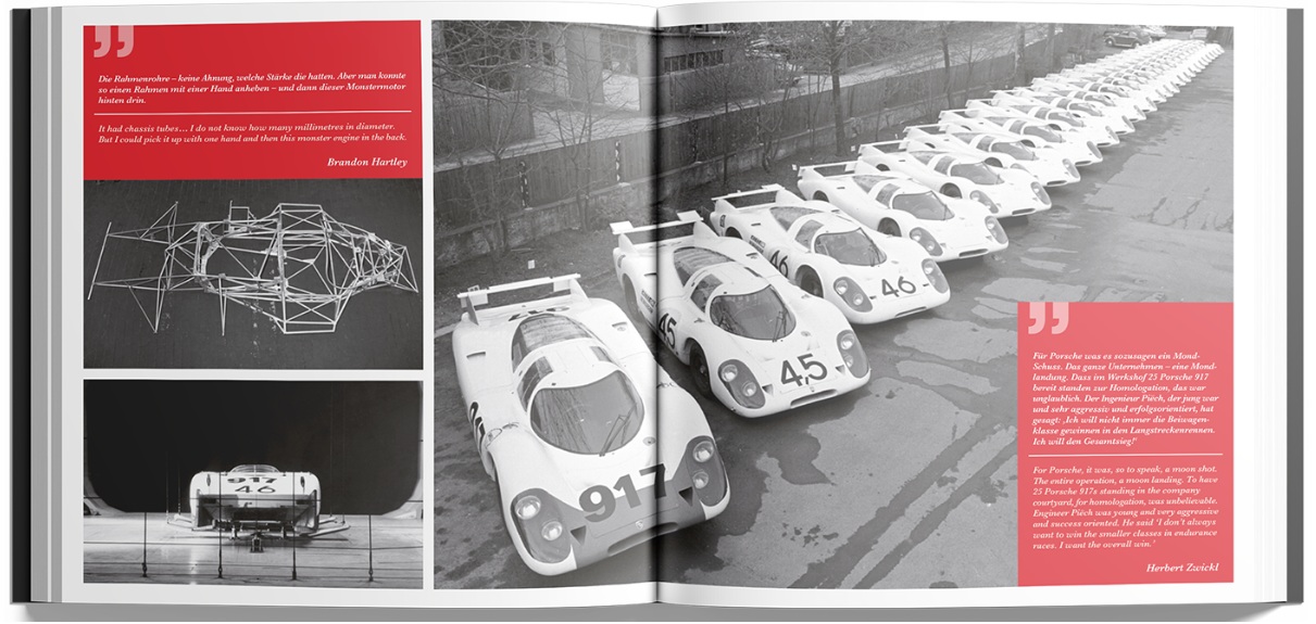 Porsche 917 - The Film - Premium Edition (Book & DVD) Livro aberto com fotos pretas e brancas de carros de corrida brancos alinhados e texto em blocos vermelhos.