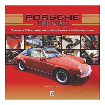 Capa de livro vermelho com imagens de Porsche 911SC e peças automotivas