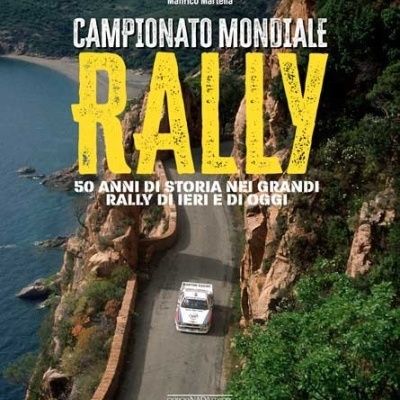 Capa de livro sobre rally com um carro branco numa estrada costeira vista de cima
