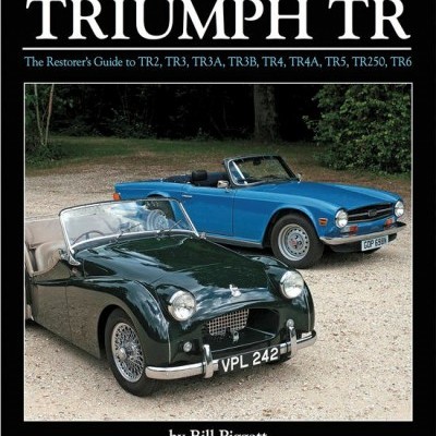 Capa de livro Original Triumph TR com fotos de dois carros clássicos conversíveis verde e azul