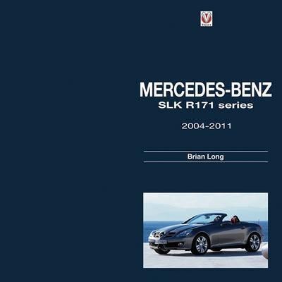 Capa de livro azul sobre Mercedes-Benz SLK R171 com foto de carro cinzento conversível