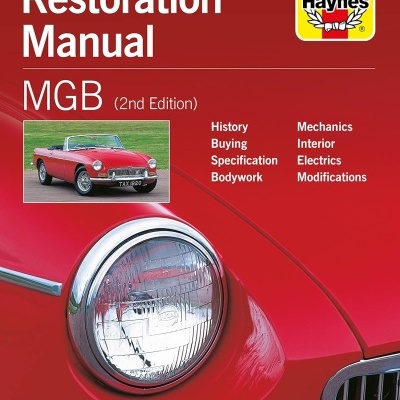 Capa de manual Haynes Restoration Manual MGB com imagem de um carro clássico vermelho e texto informativo