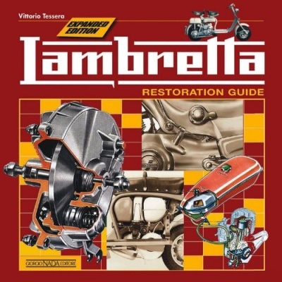 Capa de livro vermelho com título Lambretta e imagens de peças mecânicas e scooter