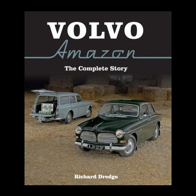 Capa de livro com dois carros clássicos Volvo Amazon e texto