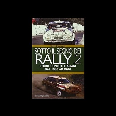 Capa de livro sobre rally com dois carros de rali em diferentes terrenos e texto em italiano