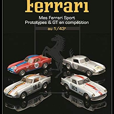 Livro com capas de miniaturas de carros Ferrari em fundo preto