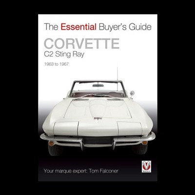 Capa de livro com título e imagem de carro Corvette branco frontal