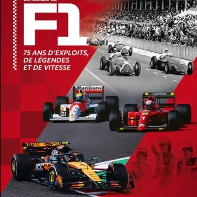 Cartaz promocional do campeonato mundial de Fórmula 1 com carros antigos e modernos na pista
