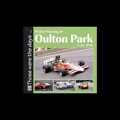 Capa de livro com imagem de carros de corrida clássicos na pista