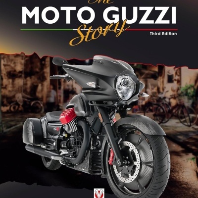 Capa de livro com mota preta e texto The MOTO GUZZI Story Third Edition