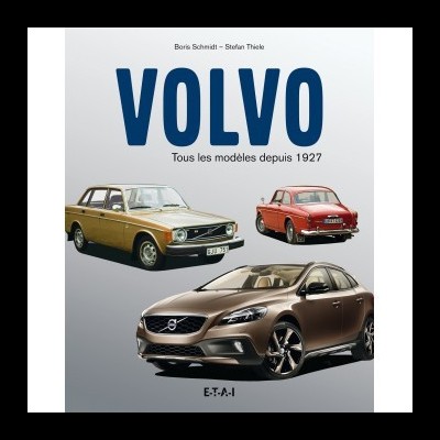Capa de livro Volvo com três carros Volvo e título em fundo branco