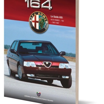 Capa de livro com carro Alfa Romeo 164 vermelho e texto informativo