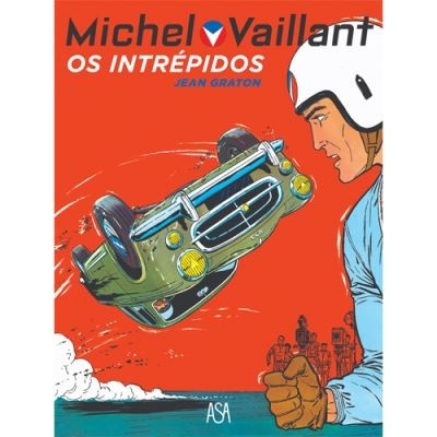 Capa de banda desenhada com carro de corrida verde e piloto de capacete em fundo laranja