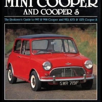 Capa de livro com foto de Mini Cooper clássico vermelho e texto de título