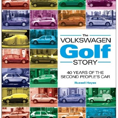 Capa de livro com vários carros Volkswagen Golf e texto