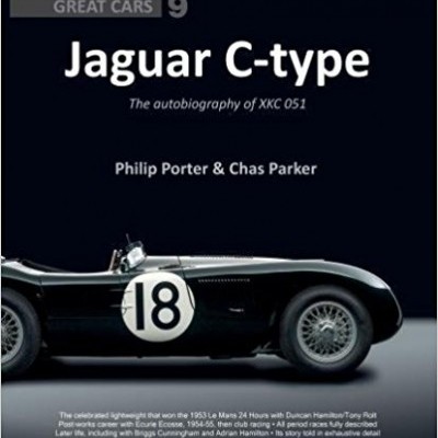 Capa do livro Jaguar C-type com imagem de carro preto e texto na capa