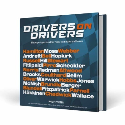 Livro Drivers on Drivers com capa azul e texto branco e laranja