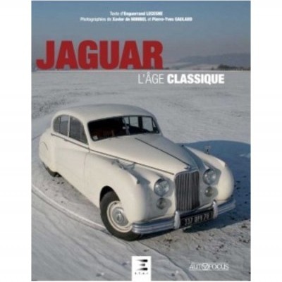 Capa de livro com carro Jaguar clássico branco na neve e título