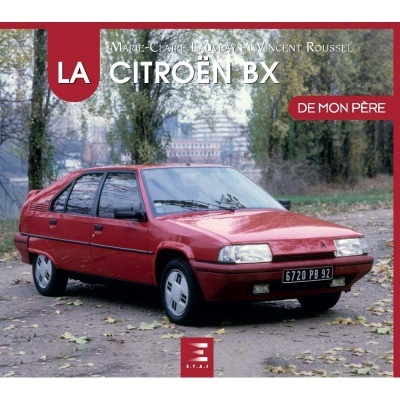 Livro com capa mostrando um Citroën BX vermelho estacionado no exterior