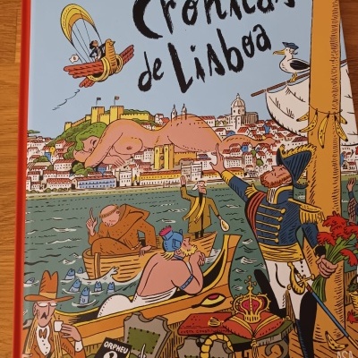 Capa colorida de livro ilustrado 'Crónicas de Lisboa'