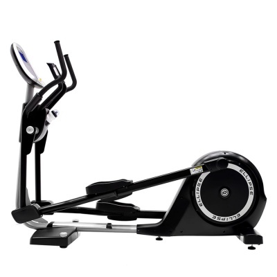 Máquina elíptica preta com roda circular e ecrã digital