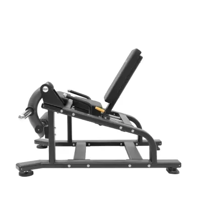 Máquina de exercício musculação preta com almofadas ajustáveis