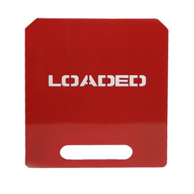 Placa vermelha com a palavra 'LOADED' em branco
