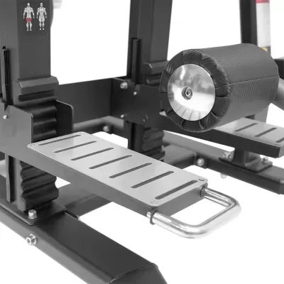 Peça de equipamento de exercício preto com rolo acolchoado e pega metálica