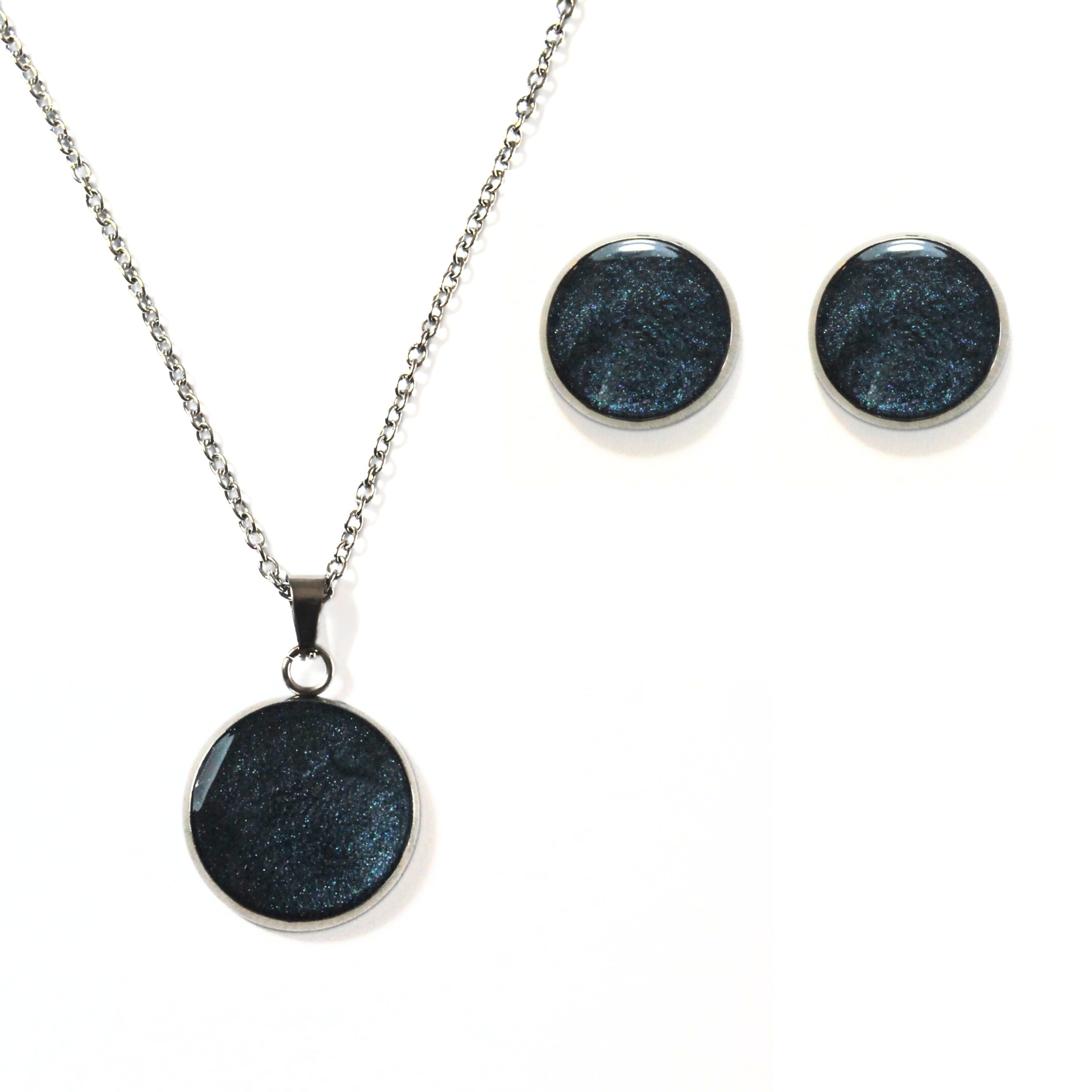 Conjunto colar e brincos com pedra azul escura e corrente prateada