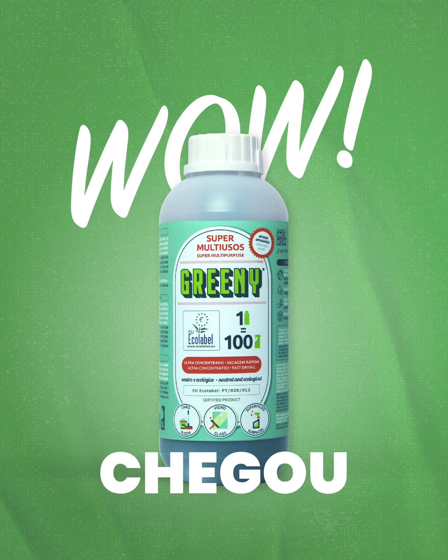 Frasco do produto de limpeza multiusos GREENY sobre fundo verde com texto promocional