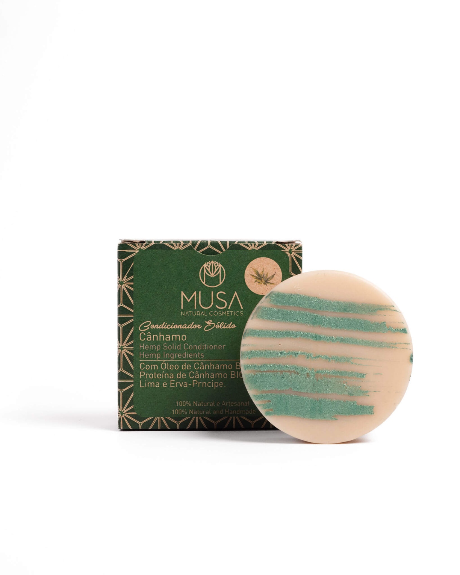Condicionador sólido bege com riscas verdes e embalagem verde escura MUSA NATURAL COSMETICS