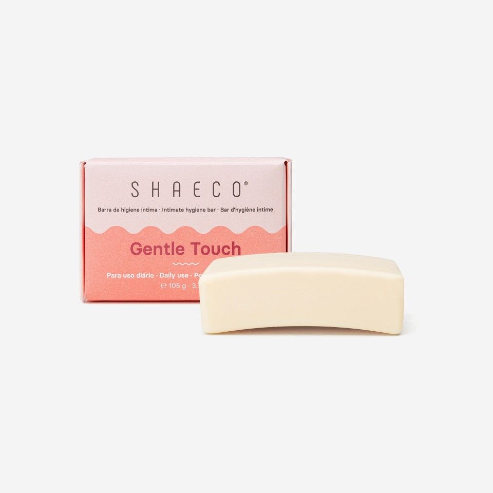 Barra de higiene íntima SHA ECO Gentle Touch com embalagem rosa e barra de sabão bege