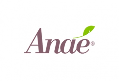 Logótipo da marca Anaé com folha verde