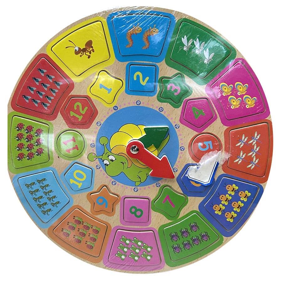 Relógio educativo de madeira com números e insetos coloridos