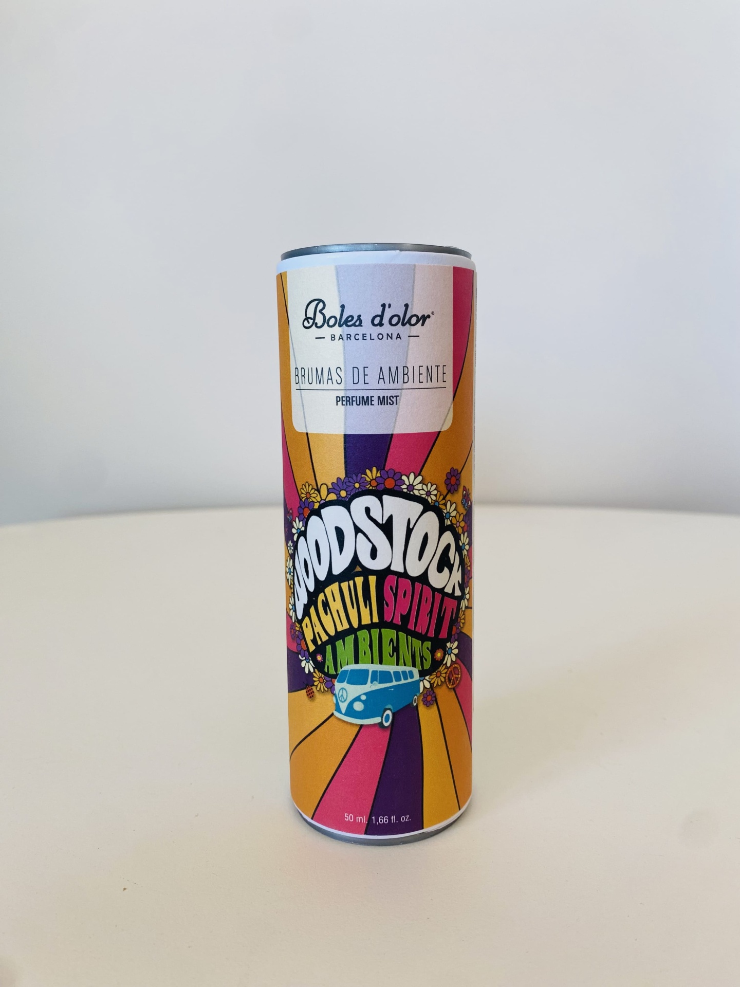 Frasco colorido de bruma de ambiente em spray Woodstock Pachuli Spirit