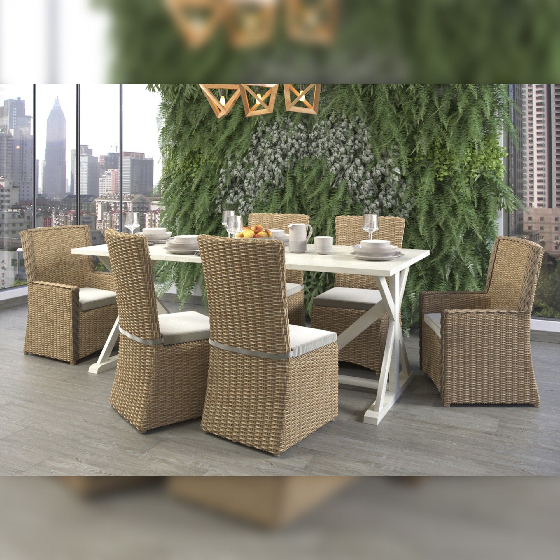 Conjunto de mesa branca com seis cadeiras de rattan castanho e almofadas brancas em ambiente exterior com plantas e vista de cidade