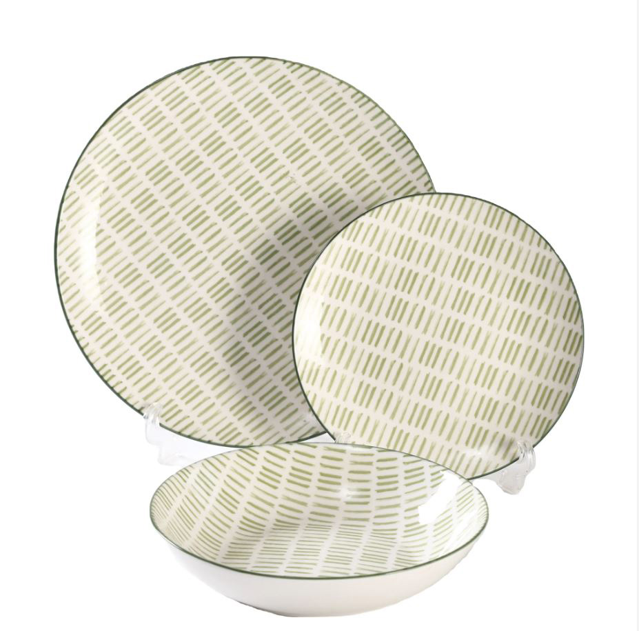 Conjunto de três pratos em cerâmica com padrão geométrico verde