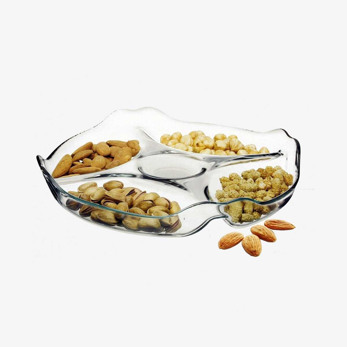 Tabuleiro de vidro transparente com frutos secos