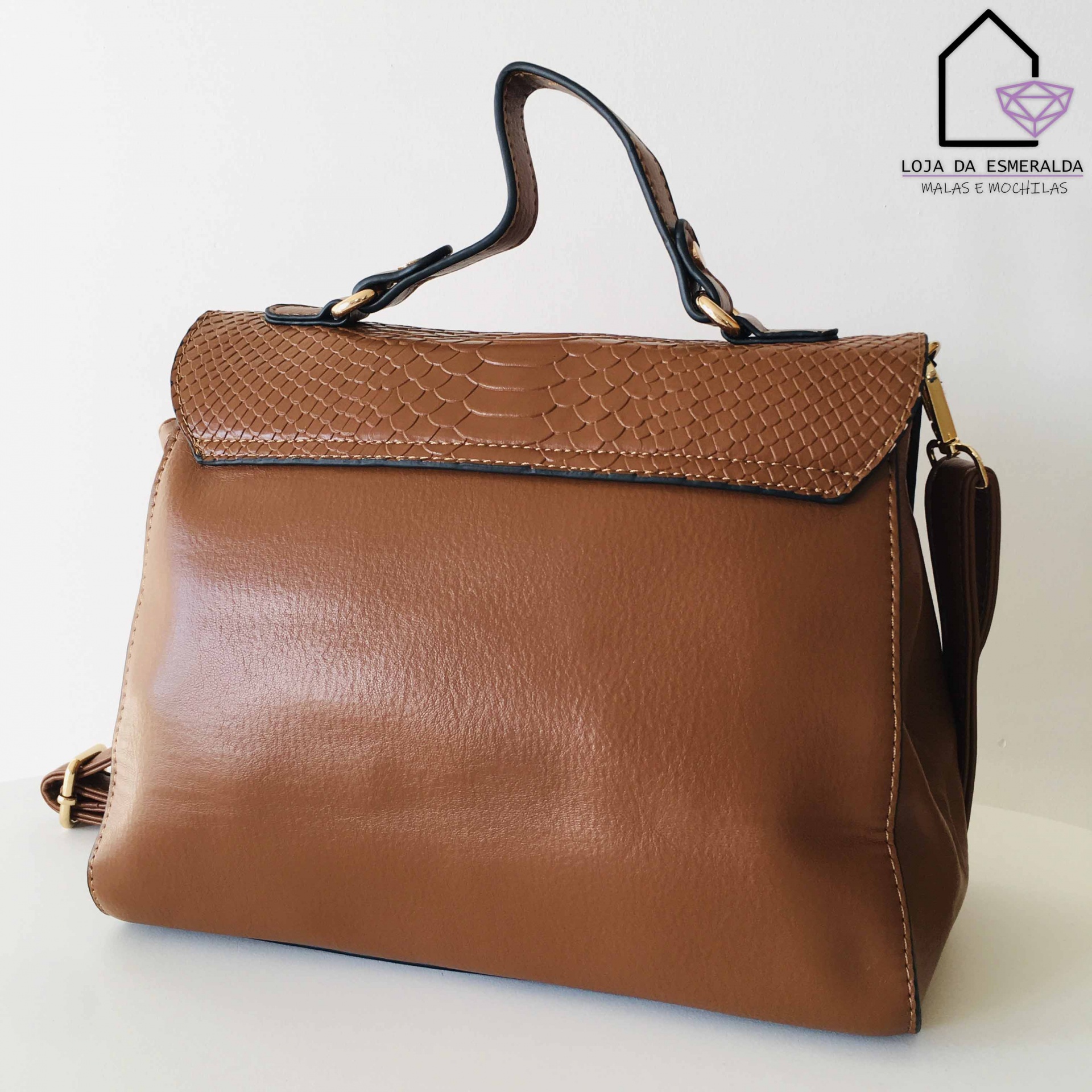 Mala de senhora castanha com textura e alça de mão