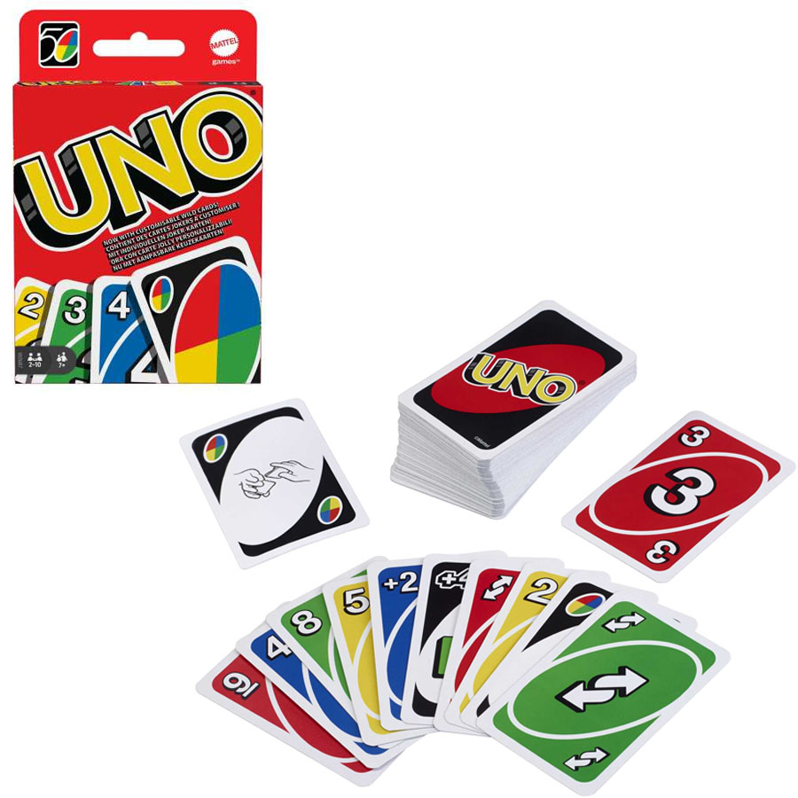 Cartas do jogo UNO com embalagem vermelha e várias cartas coloridas espalhadas